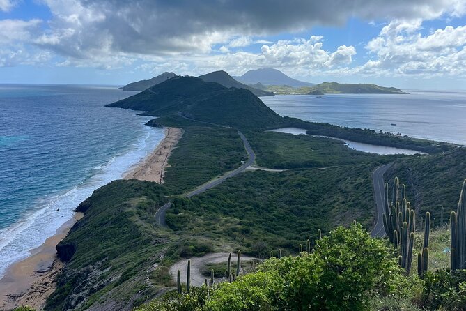 Hop on hop off Tour Air Con - A practical way to see St Kitts in five hours