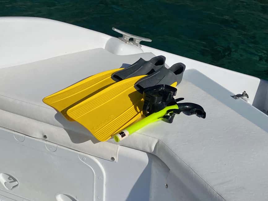 PRIVATE POWER CATAMARAN - Two hours at Nevis and Pinny’s Beach