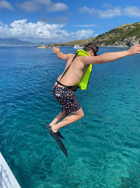 PRIVATE POWER CATAMARAN - What to pack and what to know before booking