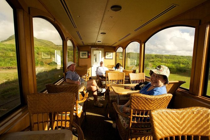 St Kitts Scenic Train Tour (Hotel or Ship) - The coach tour adds the island context