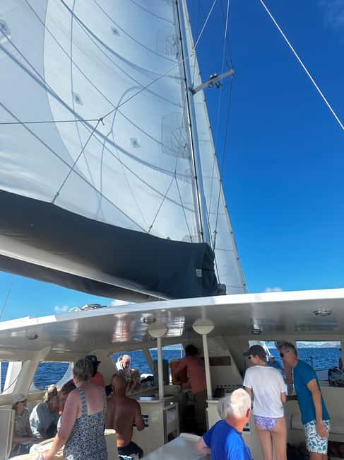 Two Islands One Paradise - Key Points at a Glance