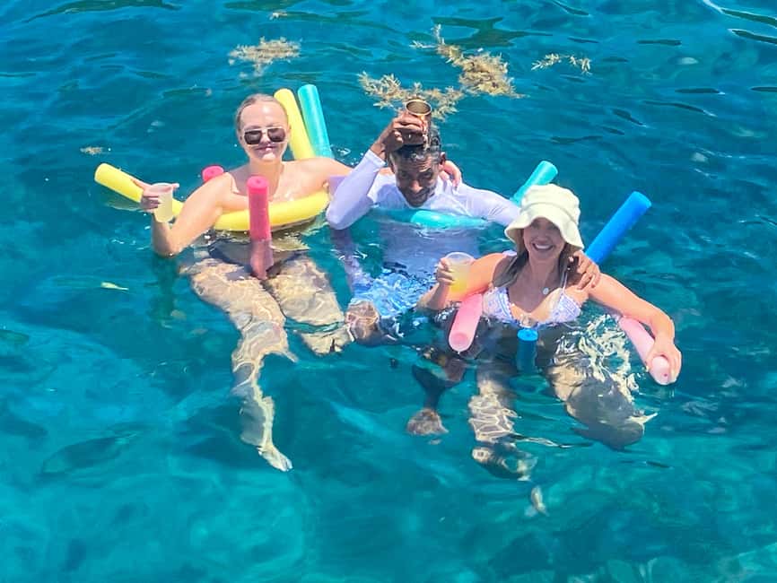 Two Islands One Paradise - Snorkeling at a Secluded Caribbean Site